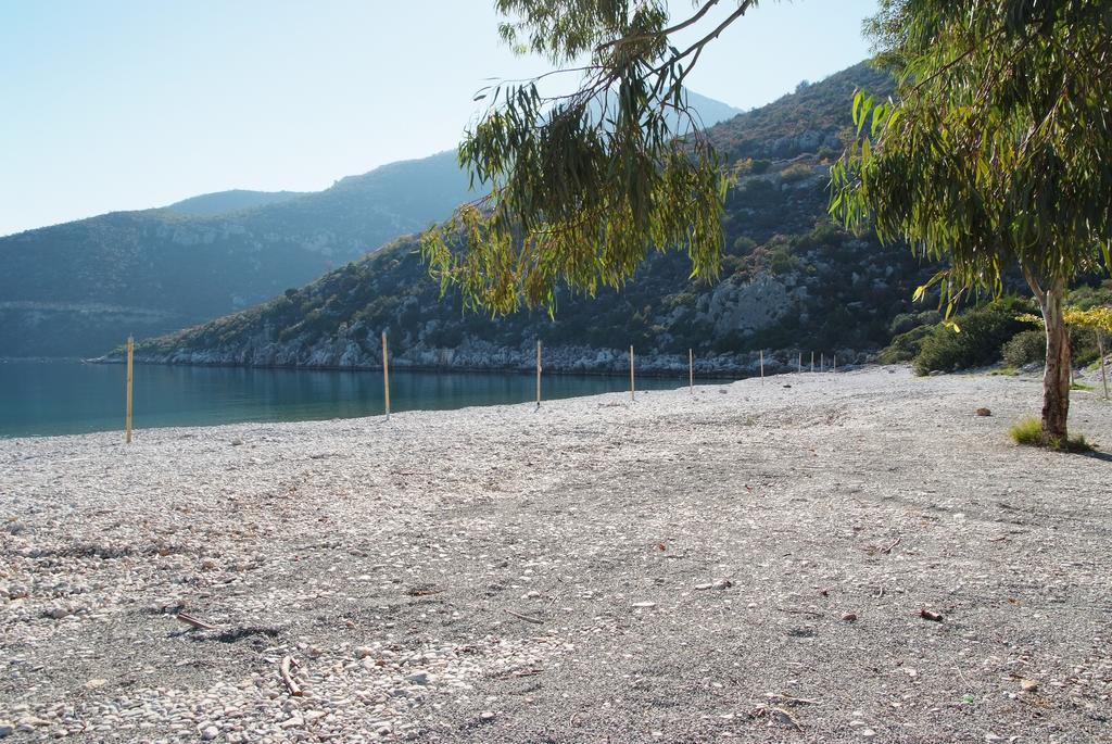 Secret Arcadia Bay - Maisonette Breathtaking Sea & Mountain View-Just On The Beach Agios Andreas  Eksteriør billede
